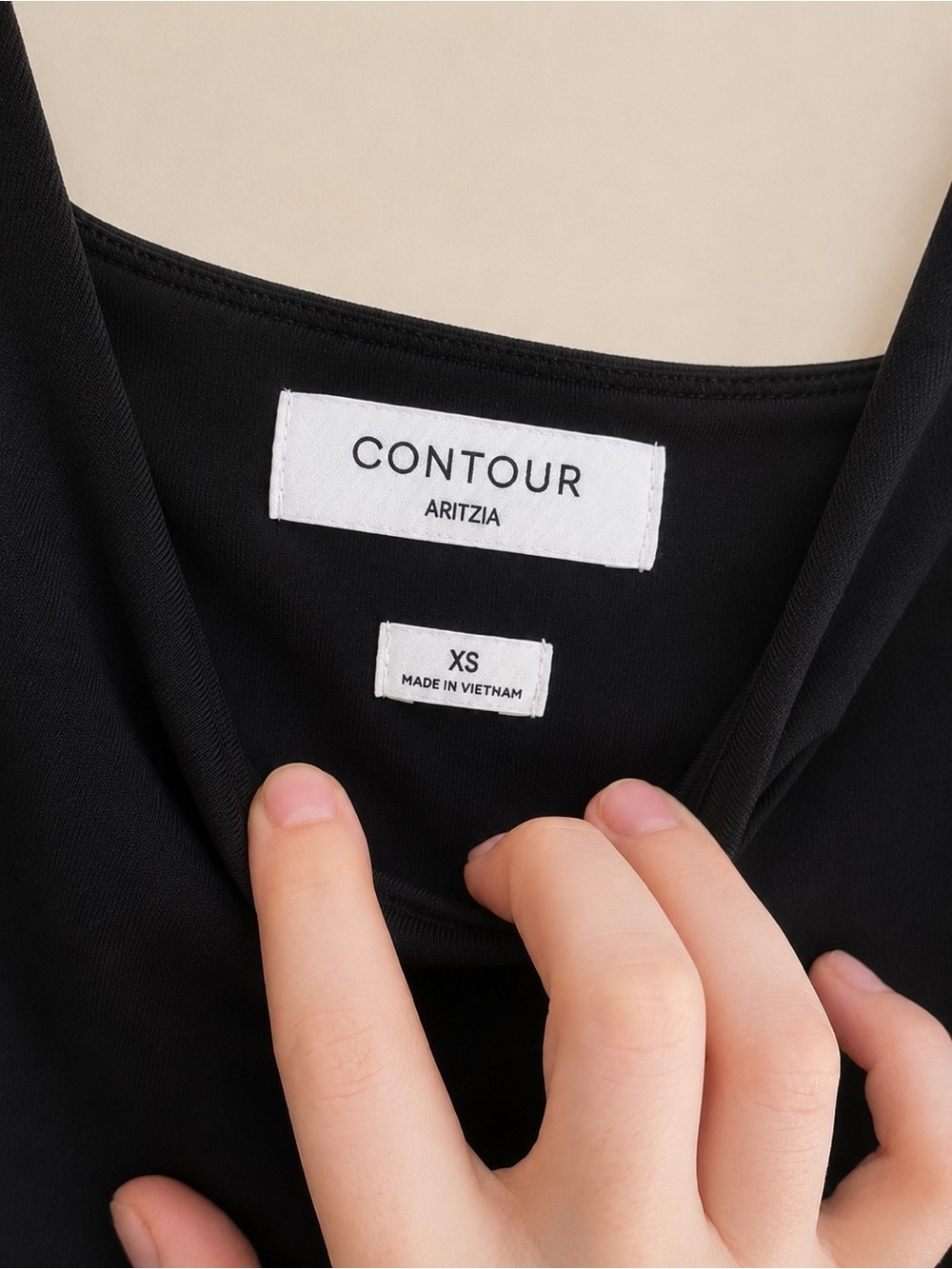 Aritzia Contour Black Tank Top - Picture 3 of 3